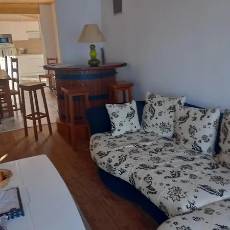 Maison De La Menou *