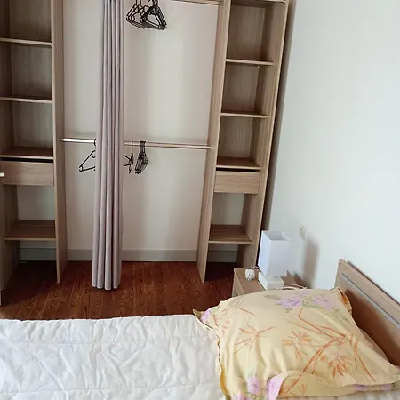 Maison De La Menou Nyaraló